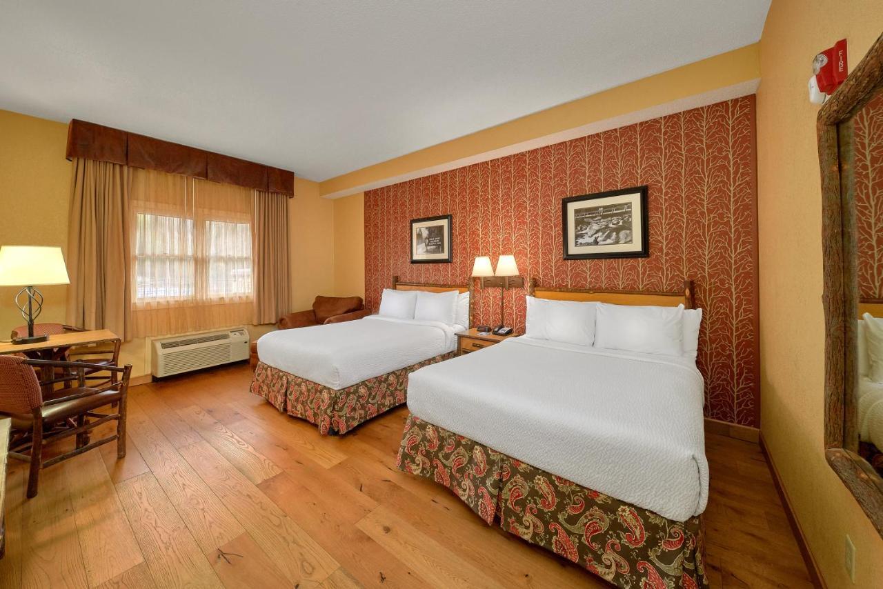 Bearskin Lodge On The River Gatlinburg Exterior foto